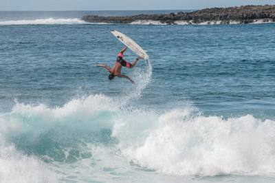 Imagen: Bom Photography | Surf AHIERRO!