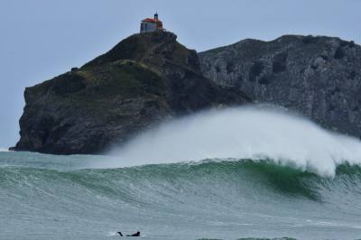 Imagen: Mitxel Andreu | Surf AHIERRO!