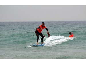 Imagen: Escuela de surf 9 Pies | Surf AHIERRO!