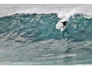 Imagen: Olas grandes en Lanzarote | Surf AHIERRO!