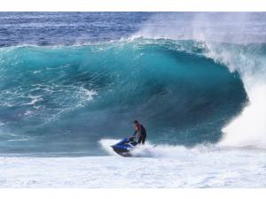 Imagen: Olas grandes en Lanzarote | Surf AHIERRO!