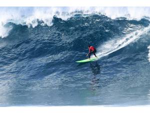 Imagen: Olas grandes en Lanzarote | Surf AHIERRO!