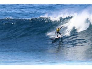 Imagen: Olas grandes en Lanzarote | Surf AHIERRO!