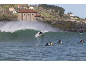 Imagen: Mundaka en Semana Santa | Surf AHIERRO!