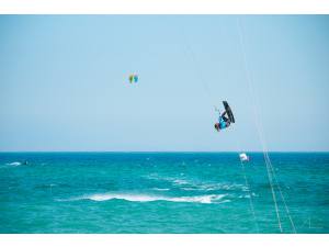 Imagen: Kitesurf  | Surf AHIERRO!