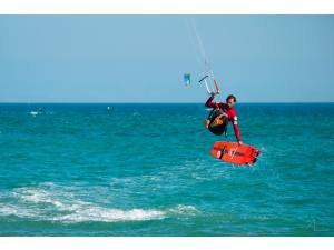 Imagen: Kitesurf  | Surf AHIERRO!