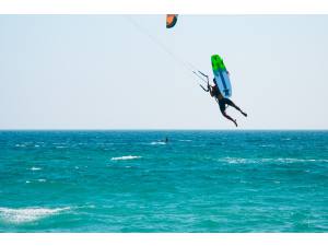 Imagen: Kitesurf  | Surf AHIERRO!