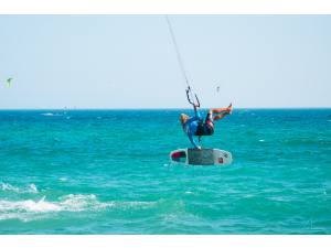 Imagen: Kitesurf  | Surf AHIERRO!