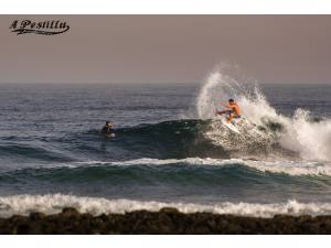 Imagen: Fuerteventura | Surf AHIERRO!