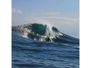 Imagen: Invierno en Puerto Rico | Surf AHIERRO!