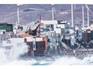 Imagen: Windsurf Canarias | Surf AHIERRO!