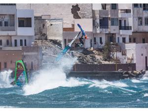 Imagen: Windsurf Canarias | Surf AHIERRO!