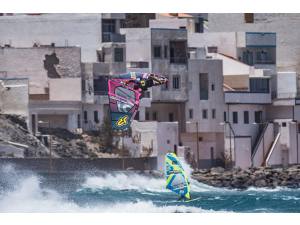 Imagen: Windsurf Canarias | Surf AHIERRO!