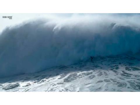  Axi Muniain en Nazaré, olón y rescate - Surf AHIERRO!