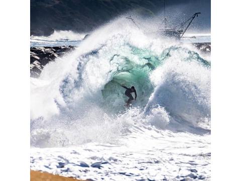  Un tubo, una orillera, una contraola - Surf AHIERRO!