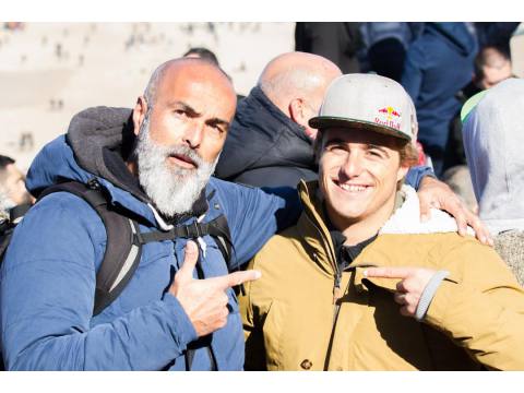  Marco Mora en el Nazaré Challenge 2018 - Surf AHIERRO!