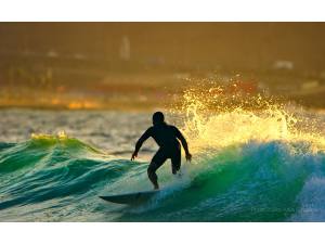 Imagen de Max PhotoShaka se une al equipo surfahierro - Surf AHIERRO!